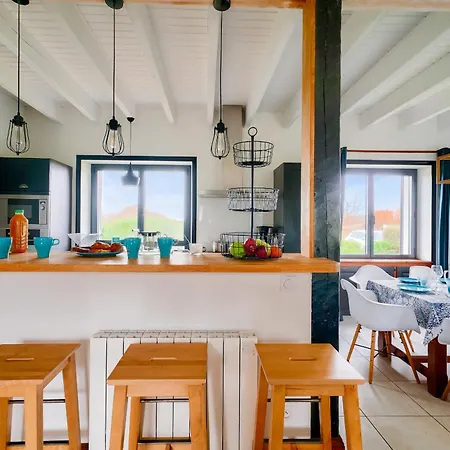 Hébergement de vacances 100m De La - Maison Pour 10 Personnes *